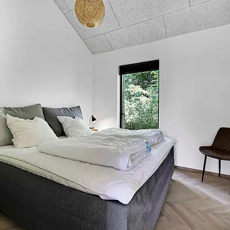 Luxurious Activity Summer House Near The Beach *