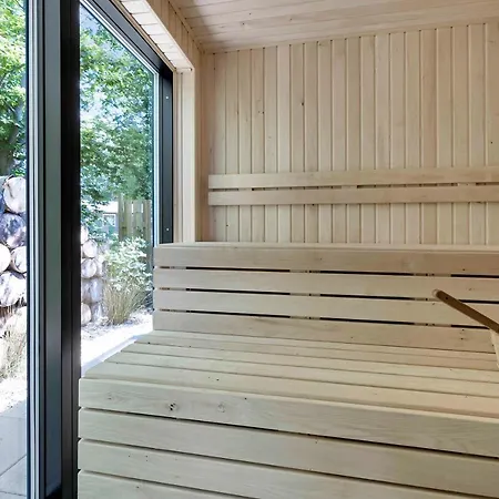 Luxurious Activity Summer House Near The Beach 度假居 Højby