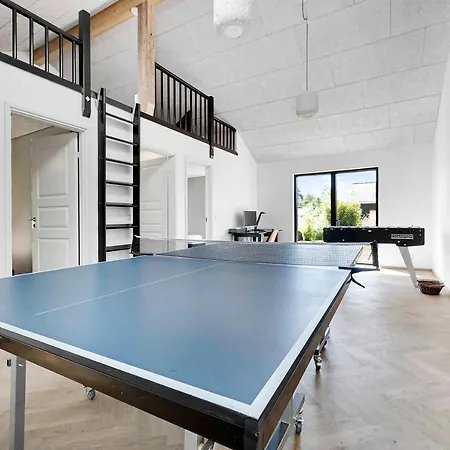 펜션 Luxurious Activity Summer House Near The Beach